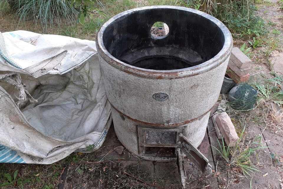 Badewannenfass oder Waschkessel gesucht Badewannenfass oder Waschkessel gesucht