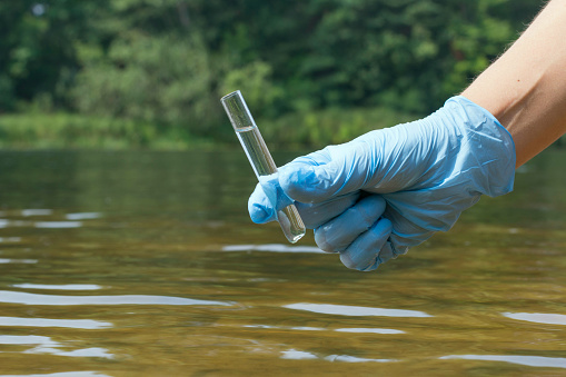 Anstieg der Medikamentenrückstände im Grundwasser und Flüssen 📈💊 Anstieg der Medikamentenrückstände im Grundwasser und Flüssen 📈💊